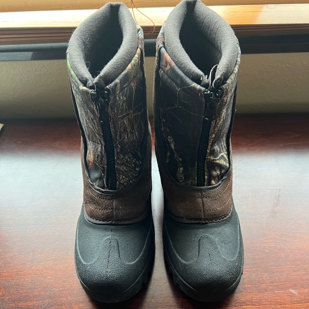 Itasca snow stomper size Men’s 6/women’s 8